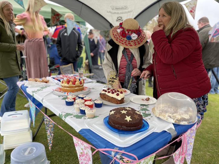 Cake judging 